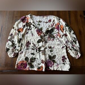 Daytrip Floral Button-Up Women's Top- size Large